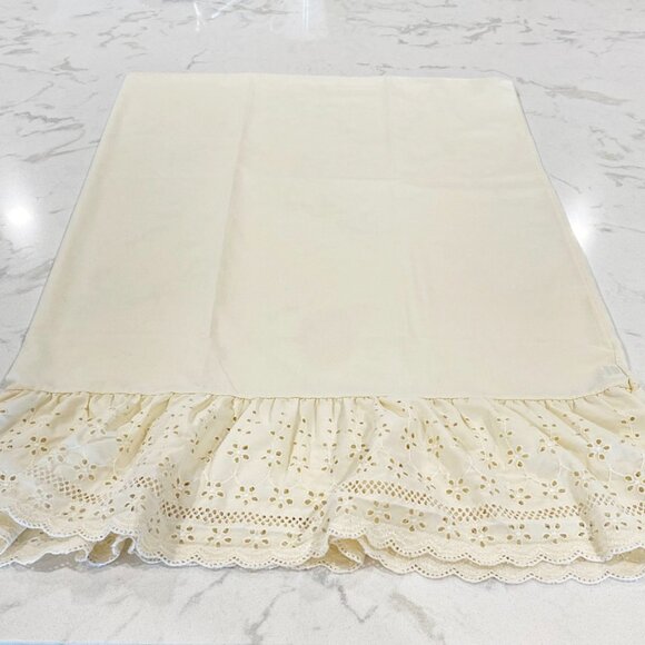 Fieldcrest Perfection Pillowcase Standard Ecru Ruffle Eyelet Lace USA Vintage - Picture 3 of 8